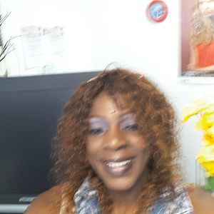 Meet your Posher, Vivian